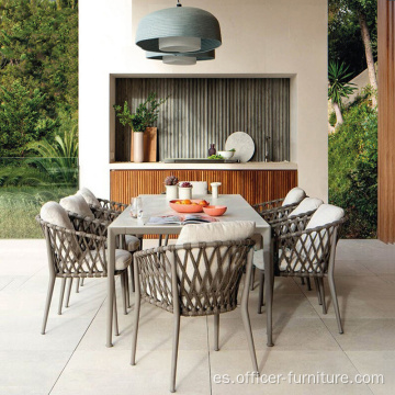 Moderna mesa y sillas de jardín de ocio al aire libre